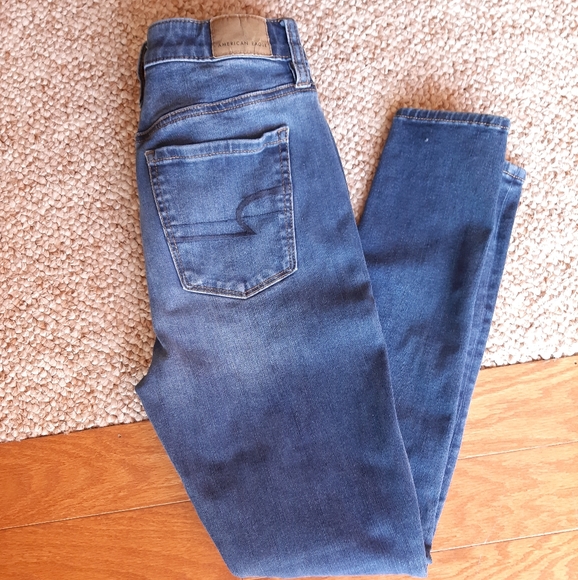 American Eagle Super Hi Rise Jegging Jeans size 4 Short - Picture 9 of 16